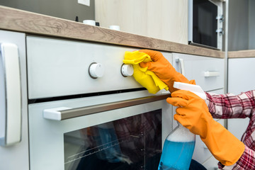 キッチンの壁面・収納扉